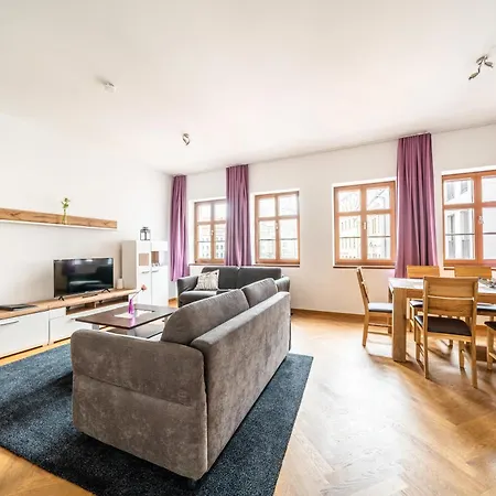 Familienapartment An Der Frauenkirche * Дрезден