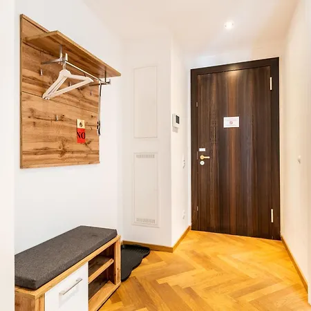 Familienapartment An Der Frauenkirche Διαμέρισμα *