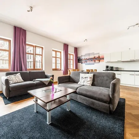 Familienapartment An Der Frauenkirche دريسدن